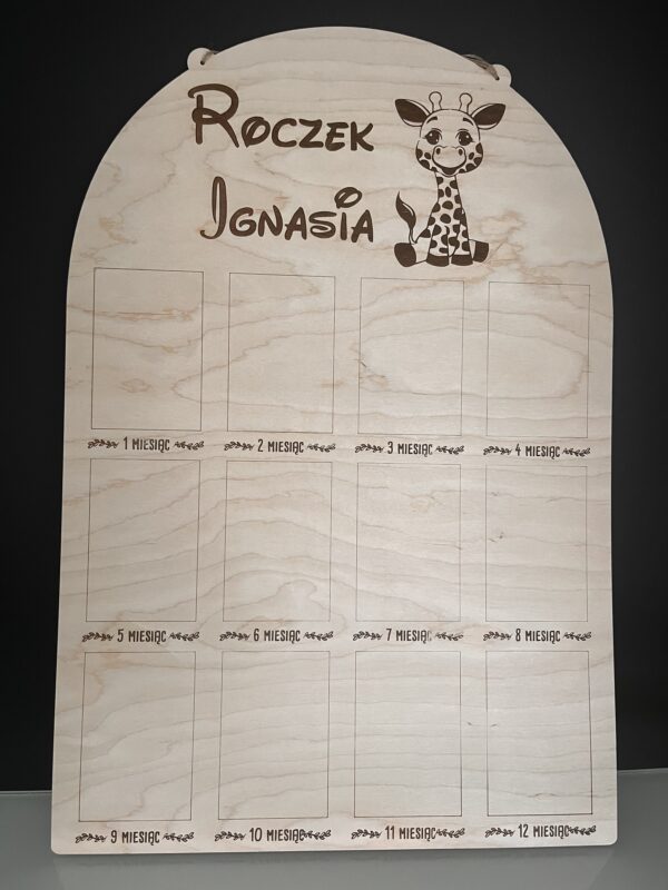 Personalizowana tablica na zdjęcia Mój pierwszy Roczek 12 zdjęć - obrazek 3
