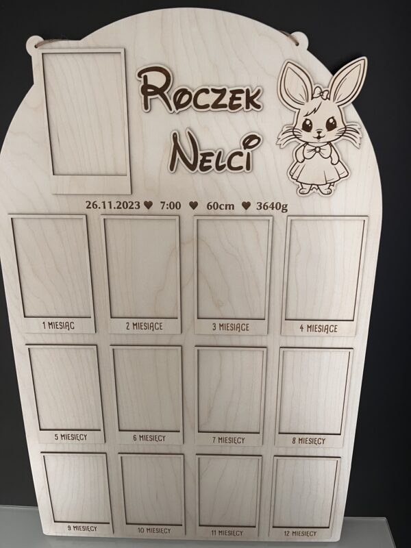 Personalizowana tablica na zdjęcia Mój pierwszy Roczek 12 zdjęć - obrazek 2