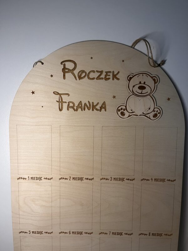 Personalizowana tablica na zdjęcia Mój pierwszy Roczek 12 zdjęć - obrazek 2