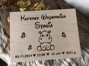 Personalizowany Kuferek Pudełko wspomnień dla dziecka Roczek Chrzest